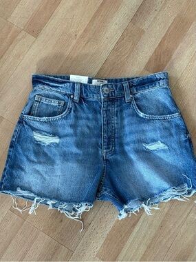 Cotton On Distressed Light Blue Denim Shorts NWT Sz 28